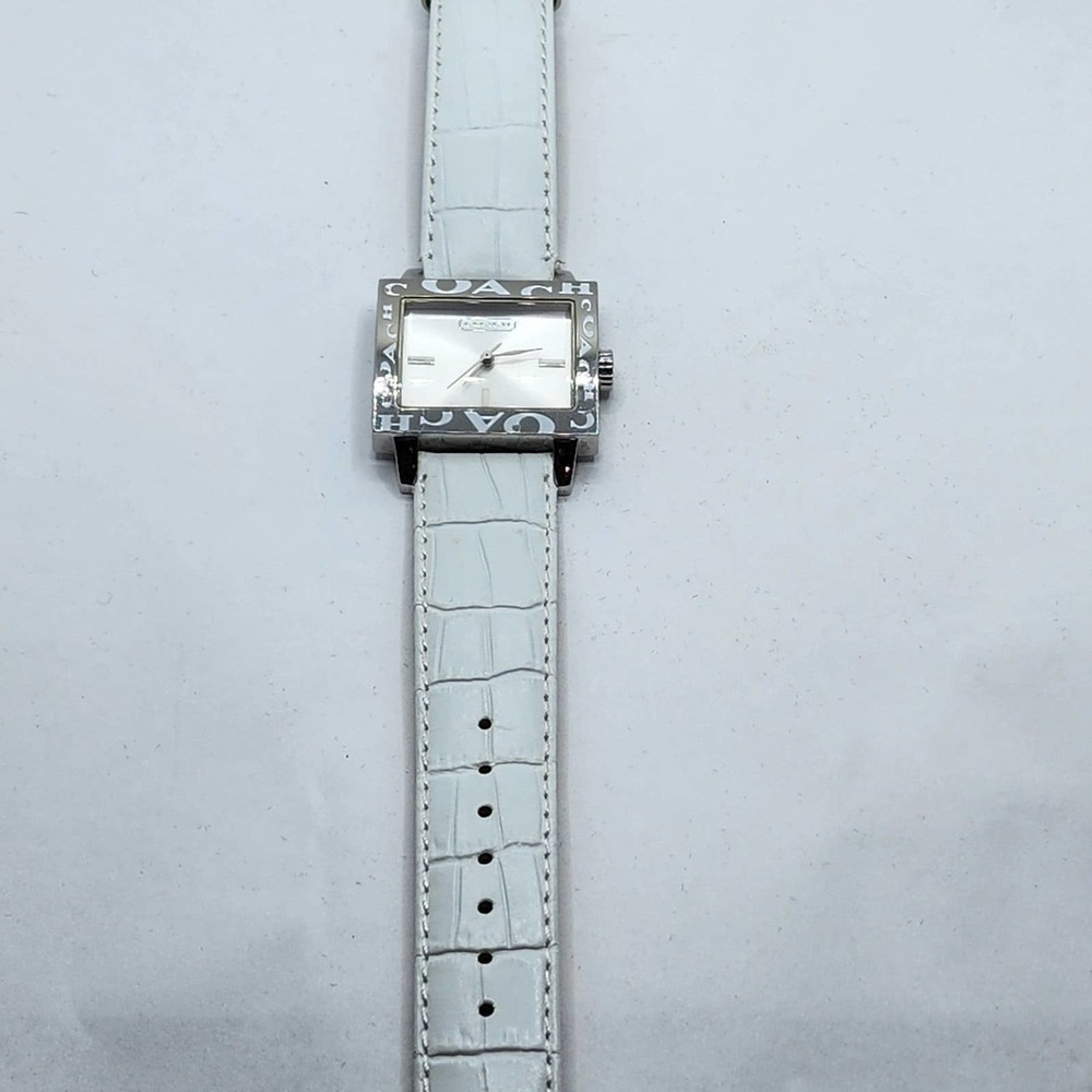 Coach white square rectangle leather watch silver logo motif women's ladies - Picture 2 of 7